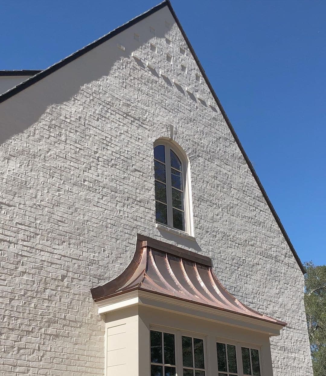 German smear brick technique with varied coverage